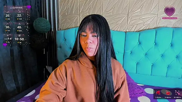 Luna Colinns online show from 14, 9, 2025