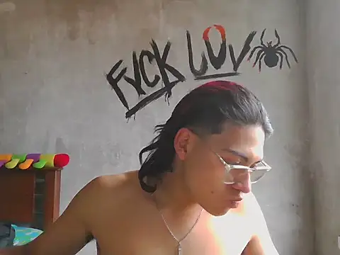 dirty model online show from 25, 2, 2026