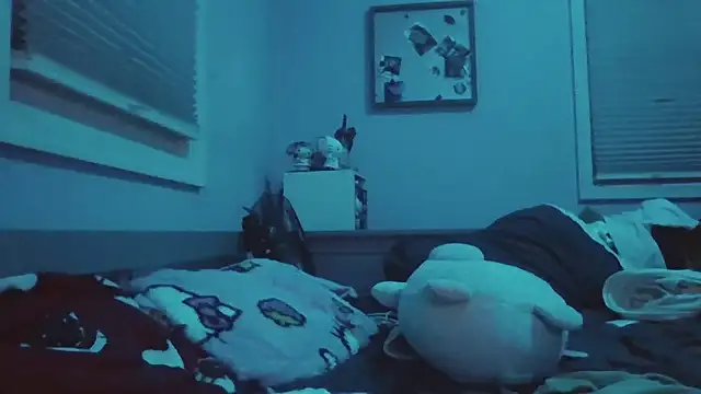 Snapshot of Liam_axel35 chatting on 15, 9, 2025 Liam axel35 online show from 15, 9, 2025