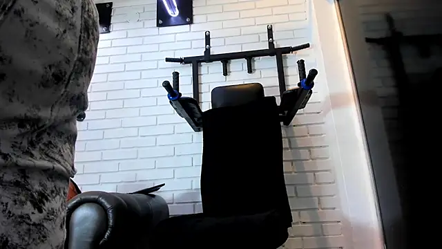 ItaloMoore online show from 22, 2, 2026