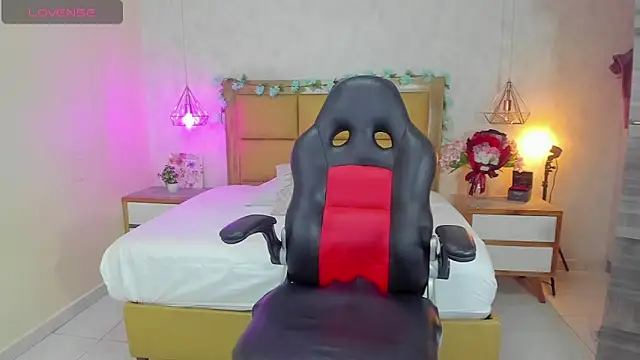 MELISSAROUGE online show from 5, 2, 2026