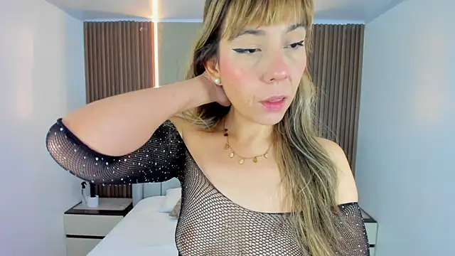MELISSAROUGE online show from 10, 7, 2026