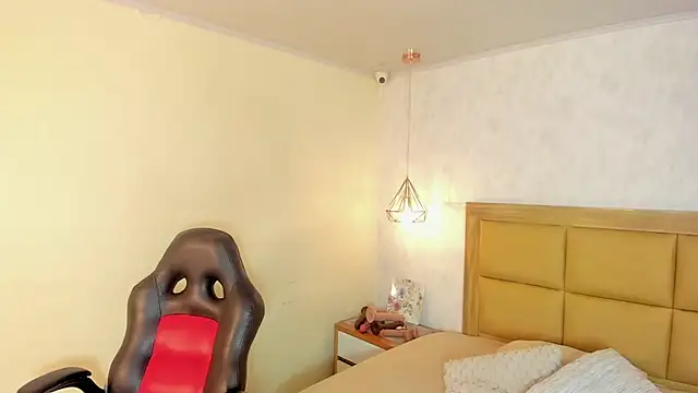 MELISSAROUGE online show from 7, 8, 2026