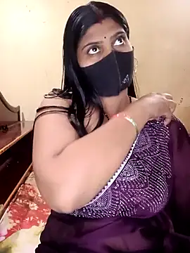 Snapshot of reena502 chatting on 17, 3, 2026 reena502 online show from 17, 3, 2026