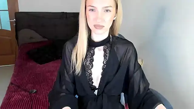 AndrianaBelle online show from 9, 11, 2025