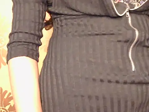 imaila18 online show from 2, 10, 2025