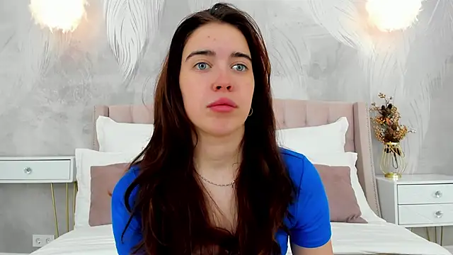 Snapshot of KimberlyBond chatting on 6, 10, 2025 KimberlyBond online show from 6, 10, 2025