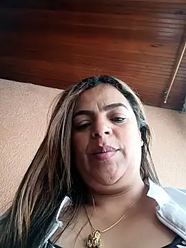 Mia-Glow online show from 13, 1, 2026