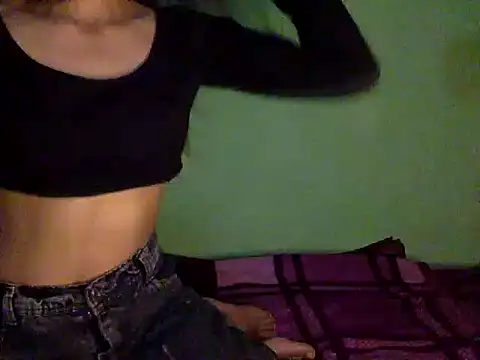 Snapshot of _kamyaa09 chatting on 1, 10, 2025  kamyaa09 online show from 1, 10, 2025