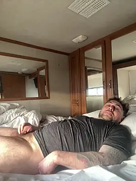 Snapshot of speakonit chatting on 12, 2, 2026 speakonit online show from 12, 2, 2026