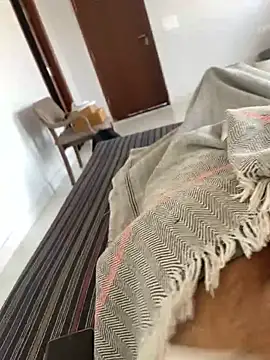 Snapshot of Desiandaz chatting on 14, 11, 2025 Desiandaz online show from 14, 11, 2025