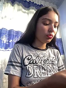 hotwife26 online show from 4, 3, 2026