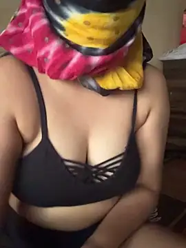 Snapshot of crazy111girl chatting on 9, 2, 2026 crazy111girl online show from 9, 2, 2026