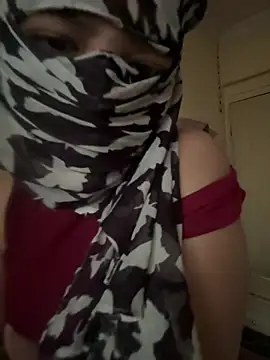 Snapshot of crazy111girl chatting on 13, 2, 2026 crazy111girl online show from 13, 2, 2026