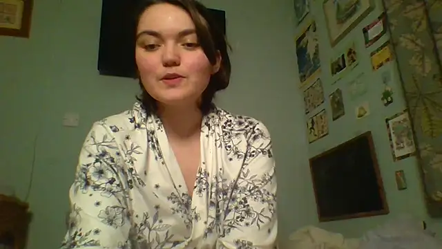 frenchie 2 online show from 29, 3, 2026