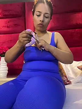 VictoriaFerro online show from 4, 7, 2026