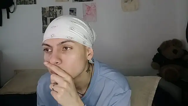 Snapshot of Dioniso_guy8 chatting on 12, 9, 2025 Dioniso guy8 online show from 12, 9, 2025