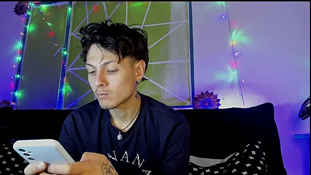 Snapshot of Dioniso_guy8 chatting on 26, 2, 2026 Dioniso guy8 online show from 26, 2, 2026