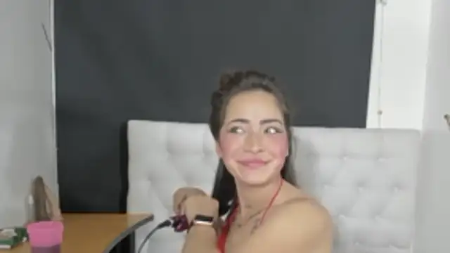 evelynesex online show from 5, 5, 2026