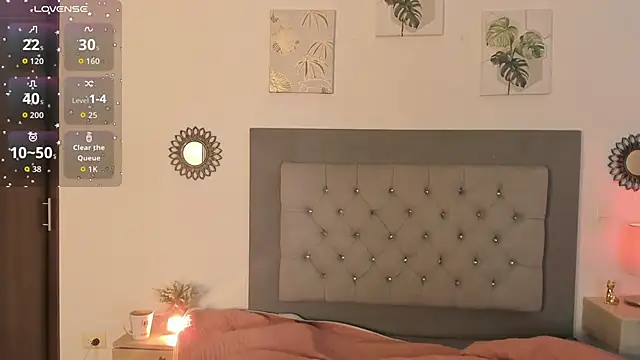 Seraphyne666 online show from 19, 9, 2025