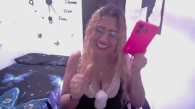 Skarleth Diaz online show from 5, 3, 2026