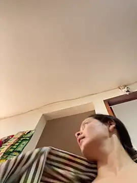 Mia jhoonson online show from 28, 11, 2025