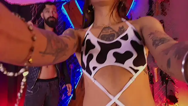 Warick and Aria bdsm  online show from 6, 10, 2025