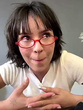 Adry Bach  online show from 14, 9, 2025