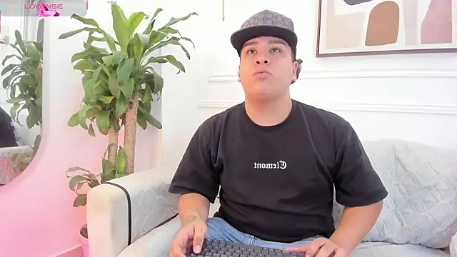 Naim Bennetsex online show from 12, 9, 2025