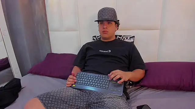 Naim Bennetsex online show from 3, 10, 2025