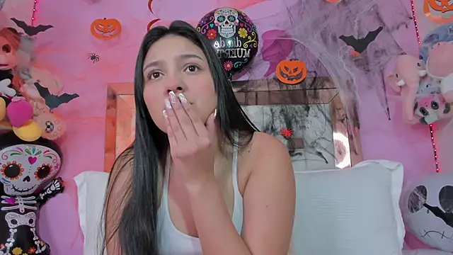 Emmy Rivas online show from 27, 10, 2025