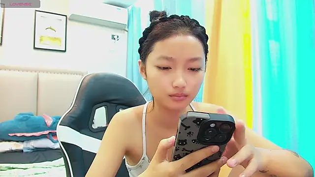 Snapshot of Safer-001 chatting on 5, 10, 2025 Safer-001 online show from 5, 10, 2025