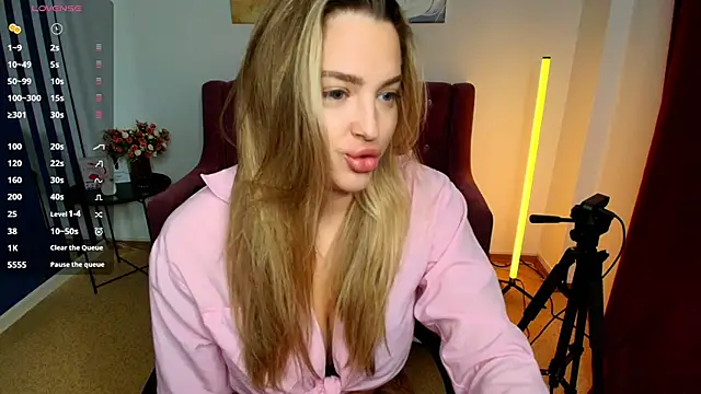 Emma  Ross online show from 28, 6, 2026