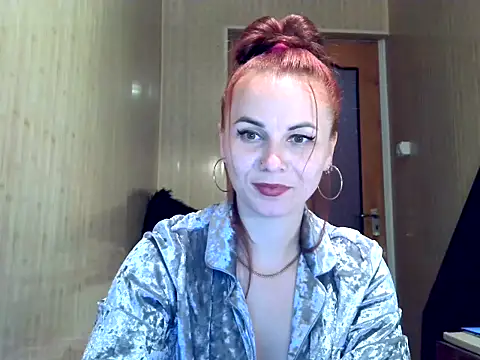 Kisa26311 online show from 15, 10, 2025