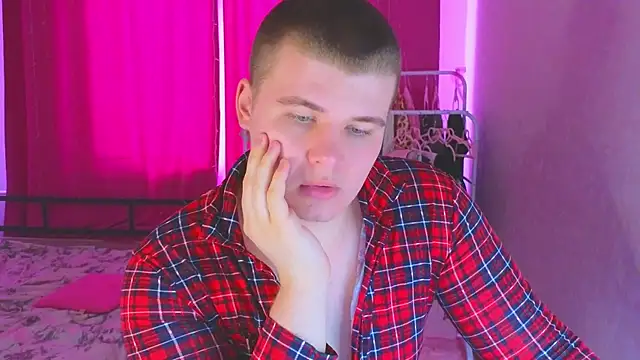 kittenmurr online show from 15, 3, 2026