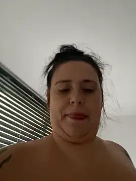 Snapshot of Charsworld chatting on 1, 10, 2025 Charsworld online show from 1, 10, 2025