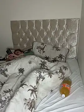 Snapshot of Charsworld chatting on 2, 11, 2025 Charsworld online show from 2, 11, 2025