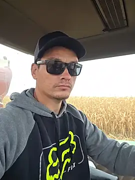 twistafatpipe online show from 25, 10, 2025