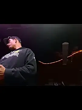 twistafatpipe online show from 26, 10, 2025