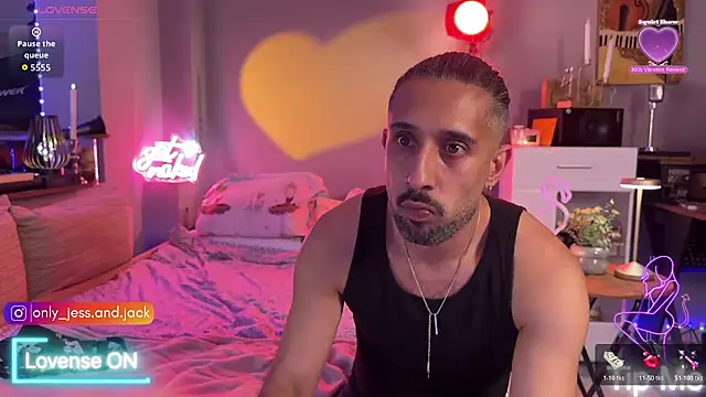 Snapshot of Secret_Lovers1 chatting on 1, 4, 2026 Secret Lovers1 online show from 1, 4, 2026