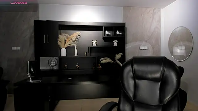 MilaColeman online show from 11, 6, 2026