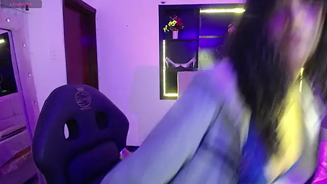 emiily smith1 online show from 2, 10, 2025