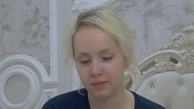 EllieFrosty  online show from 15, 7, 2026