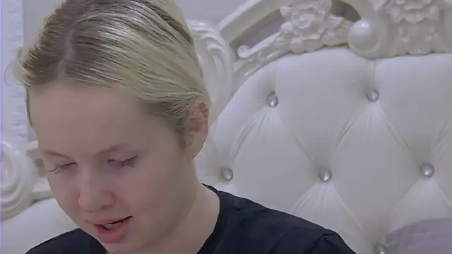 EllieFrosty  online show from 24, 7, 2026