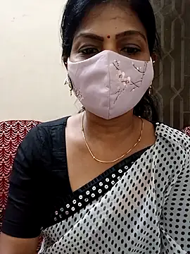 Snapshot of Rithya27 chatting on 29, 9, 2025 Rithya27 online show from 29, 9, 2025