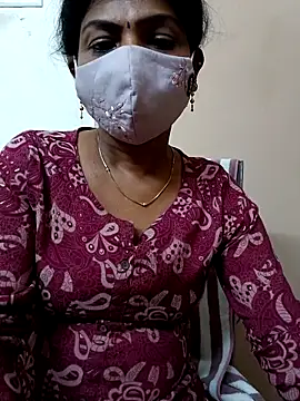 Snapshot of Rithya27 chatting on 5, 10, 2025 Rithya27 online show from 5, 10, 2025