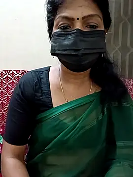 Snapshot of Rithya27 chatting on 7, 10, 2025 Rithya27 online show from 7, 10, 2025