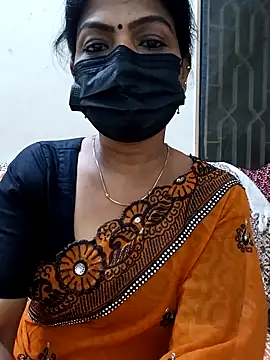 Snapshot of Rithya27 chatting on 10, 10, 2025 Rithya27 online show from 10, 10, 2025
