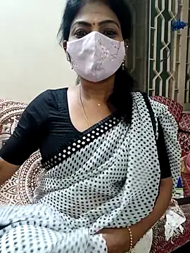 Snapshot of Rithya27 chatting on 15, 10, 2025 Rithya27 online show from 15, 10, 2025