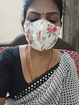 Snapshot of Rithya27 chatting on 23, 7, 2026 Rithya27 online show from 23, 7, 2026